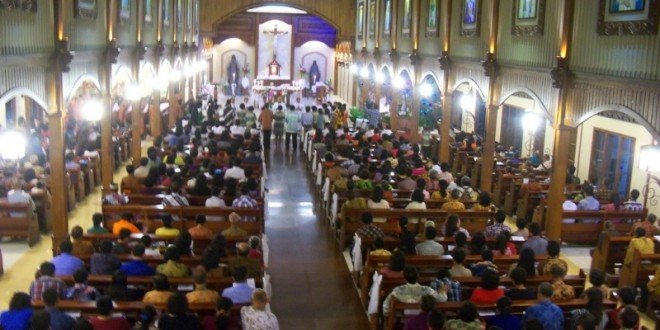 Misa Malam Natal Di Gereja Wedi Penuh - Berita Klaten