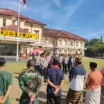 Polres Klaten Serahkan Hewan Kurban, 10  Sapi & 12 Kambing